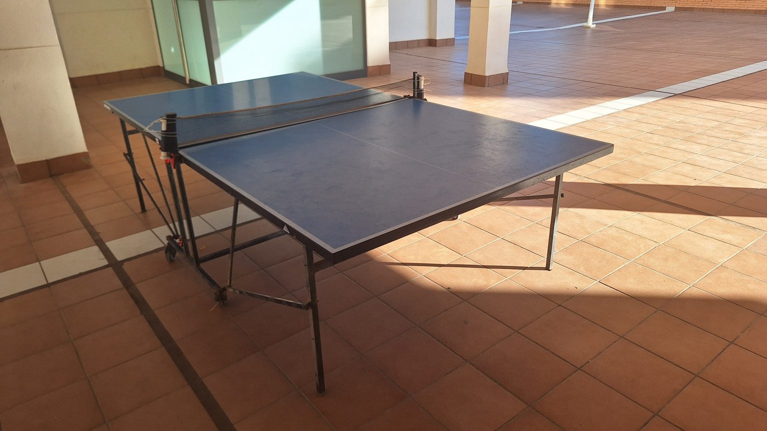 Piso confortable, vistas únicas, pista pádel/tenis